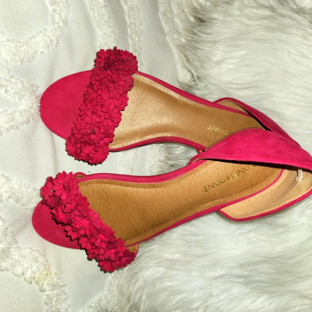 Fushia Slip on sandles!